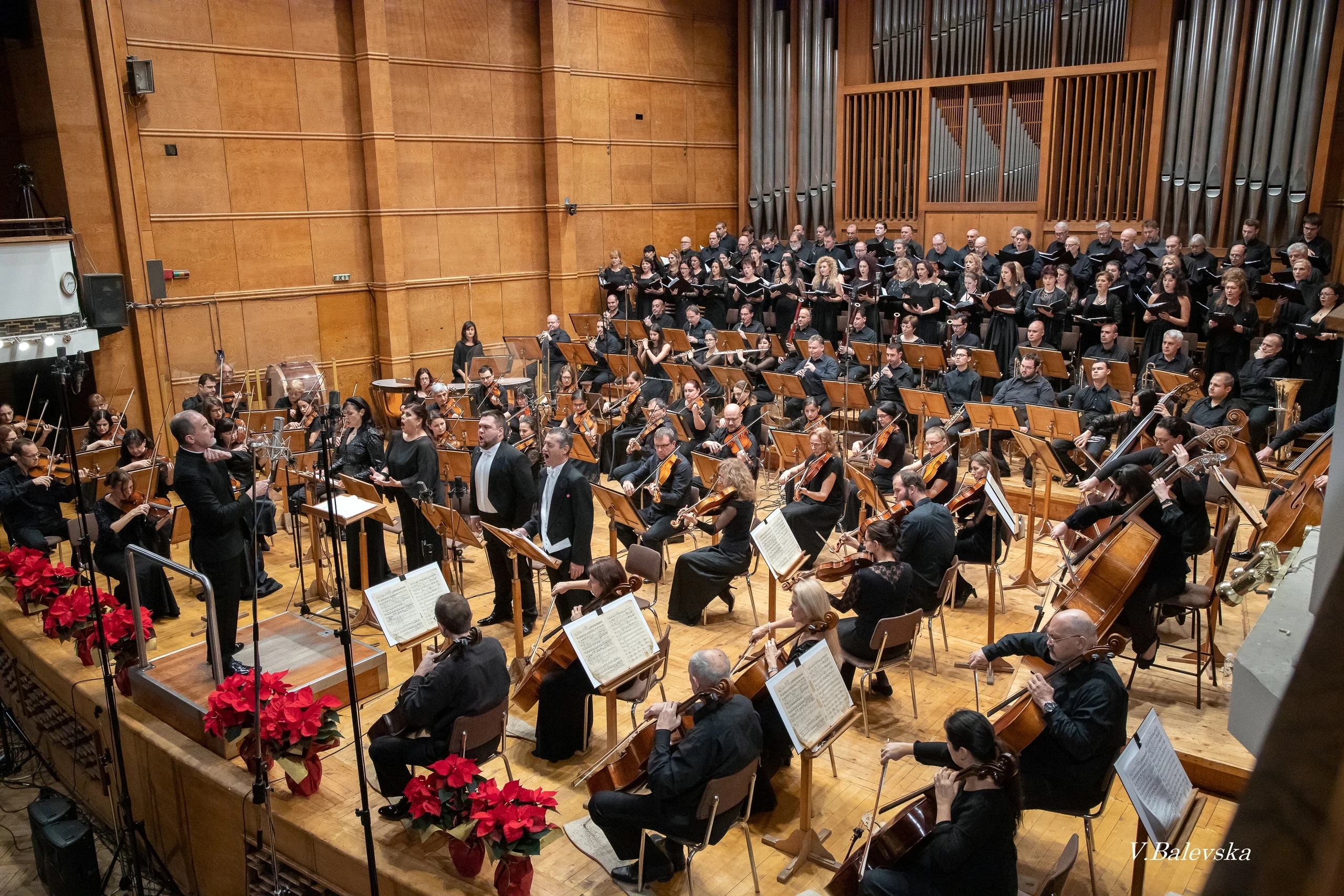 Rossen Milanov conducts Verdi - Requiem