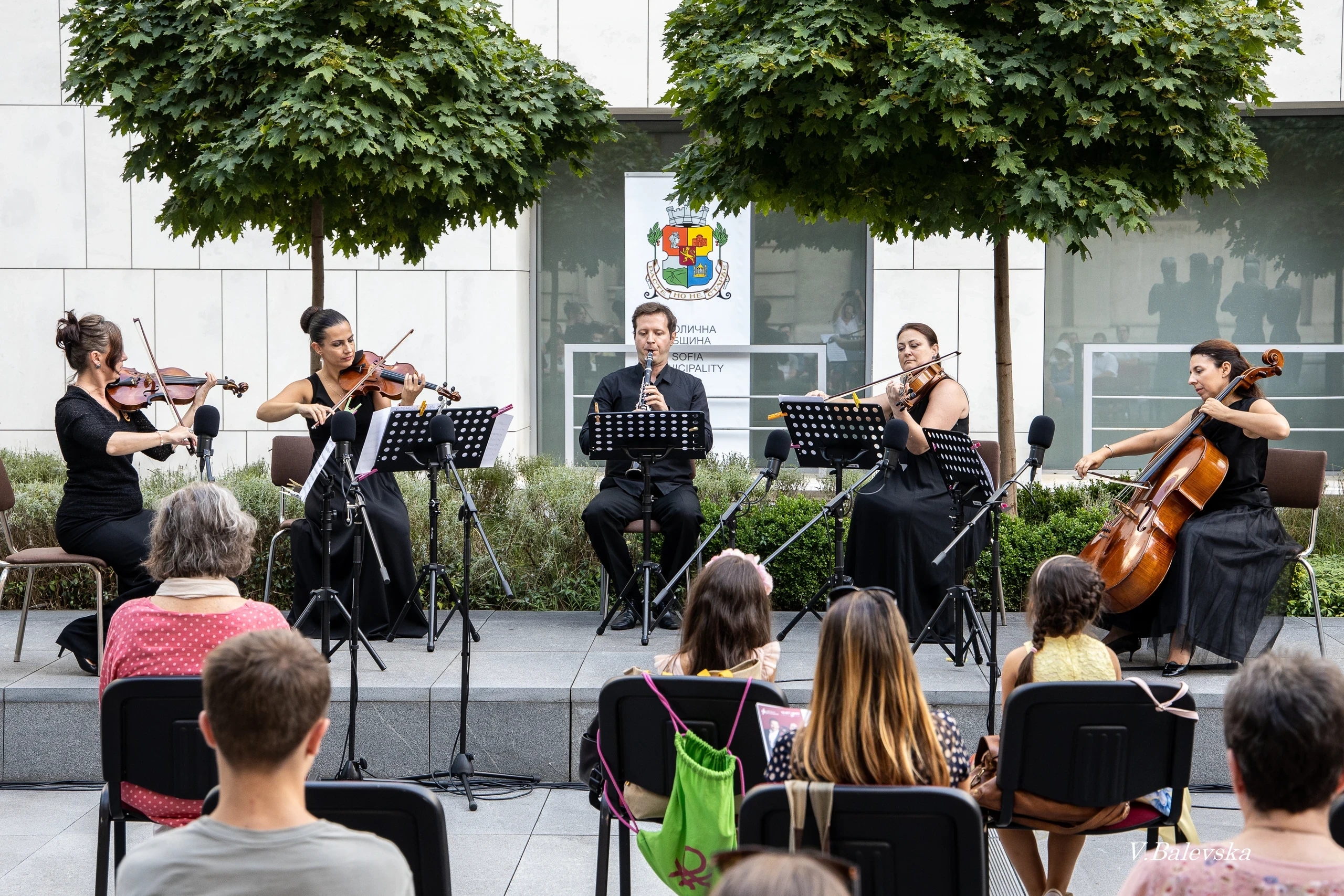 Classic Art with Yavor Dobrev, Clarinet and Mihail Mihaylov, Horn