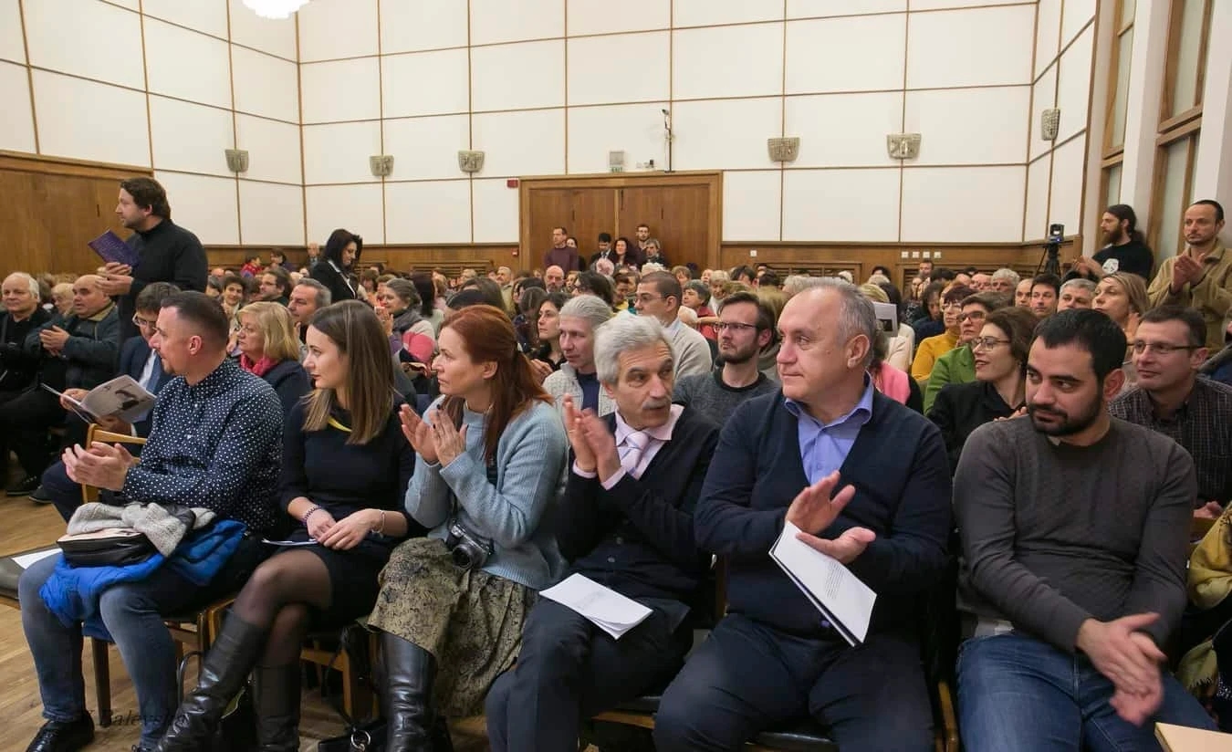 Снимка на публика