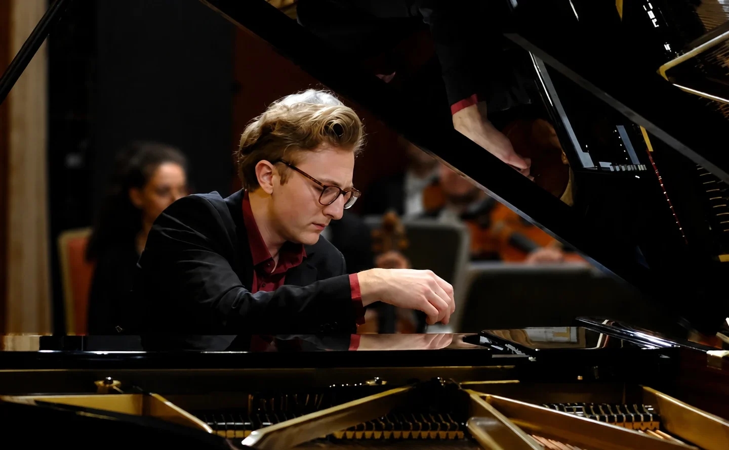 Anthony Sintow-Behrens